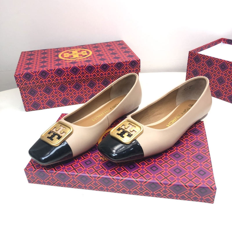 Other flat shoes